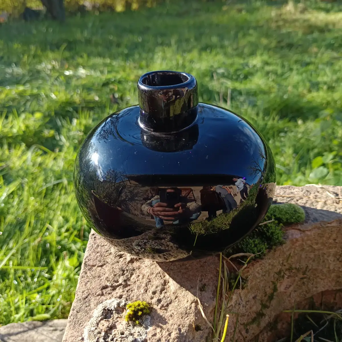 Vase violet foncé