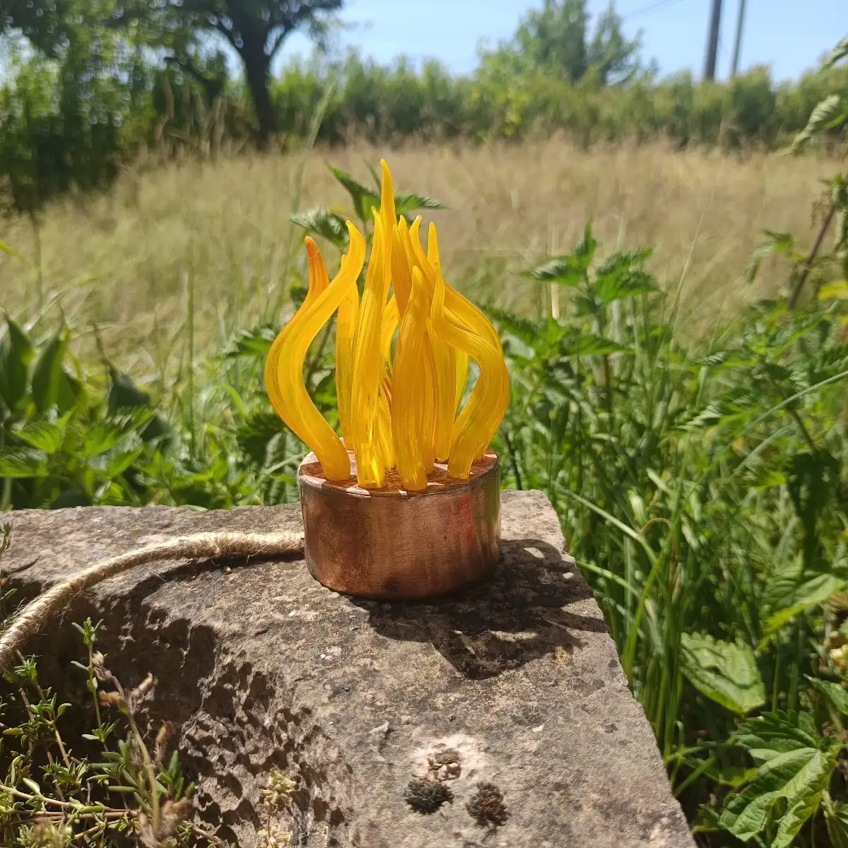 Lampe d'ambiance en verre et cuivre